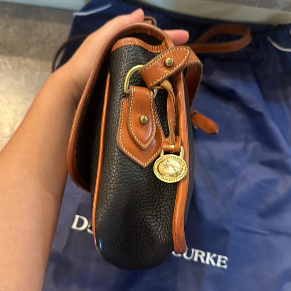 Dooney and bourke vintage crossbody - Picture 6 of 10